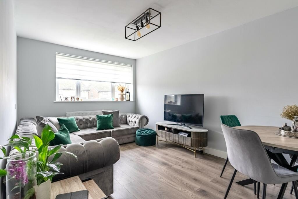 Additional image 14 of Sycamore Drive, Park Street, St. Albans, Hertfordshire, AL2