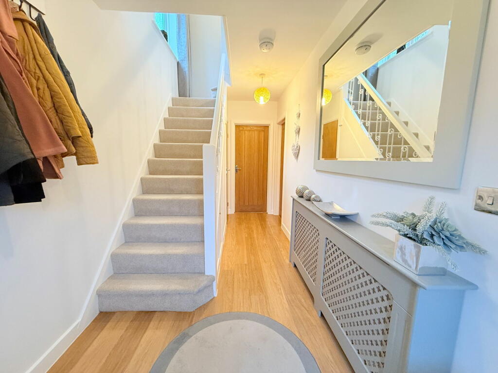 Additional image 9 of Edward Road, Maypole