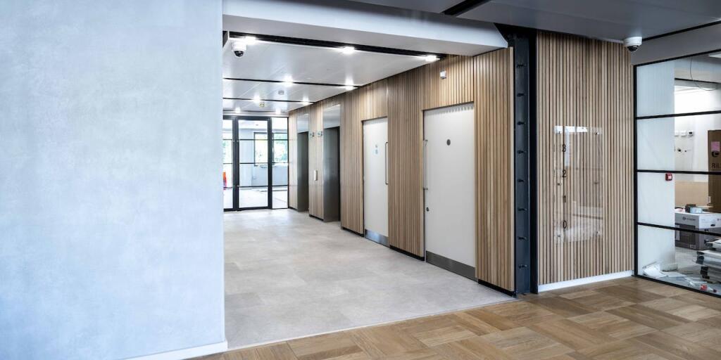 Additional image 8 of 10 Bricket Road, St Albans, St Albans, AL1 3JX