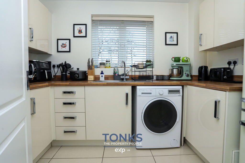 Additional image 8 of Golden Orchard, Halesowen, B62 8TR