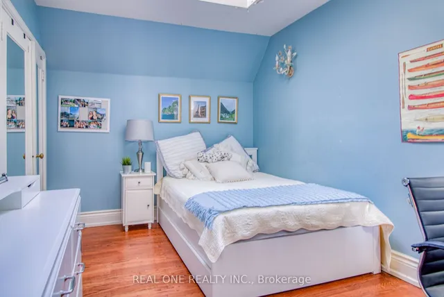 Additional image 20 of 129 Imperial St