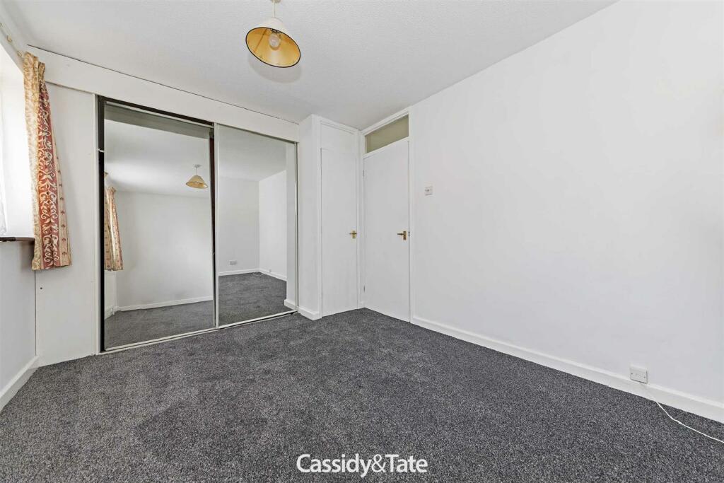 Additional image 10 of Wynchlands Crescent, St Albans