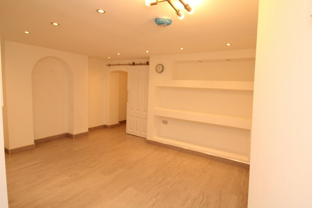 Additional image 8 of 49 Lee Crescent