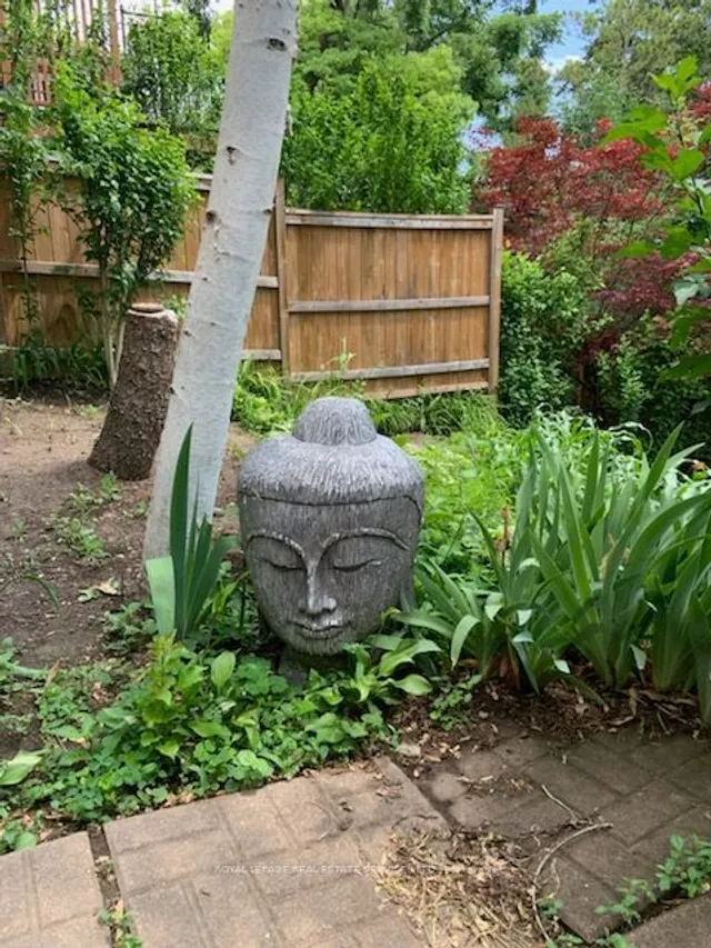 Additional image 9 of 47a Baby Point Cres