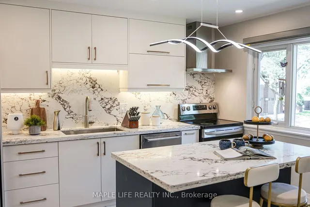 Additional image 17 of 83 Flaming Rose Way