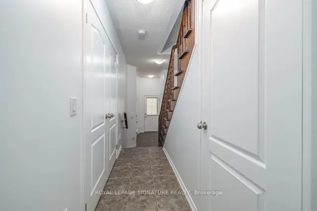 Additional image 25 of 114 Cedar Lake Cres