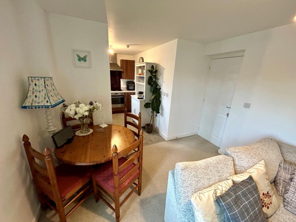 Additional image 7 of Montacute Road, Yeovil, BA22