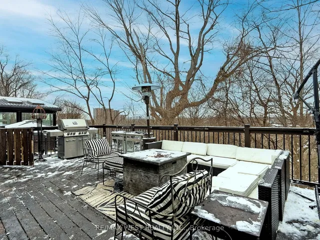 Additional image 33 of 120 Hadrian Dr