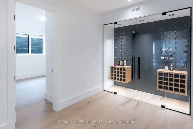 Additional image 36 of 2108 Devon Rd