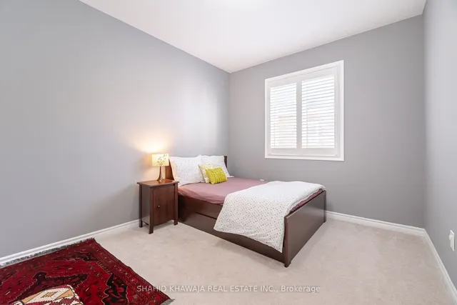 Additional image 33 of 1388 Connaught Terr