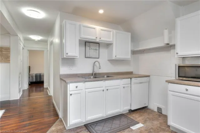 Additional image 16 of 331 Park St Unit 2