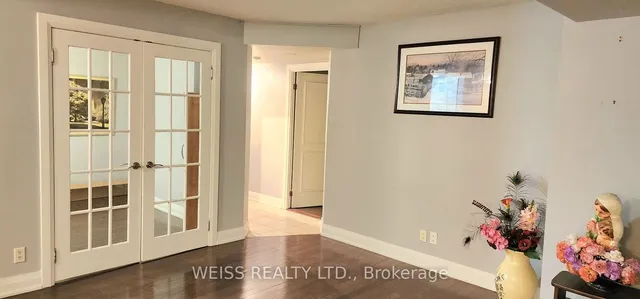 Additional image 9 of 2737 Keele St Unit 402