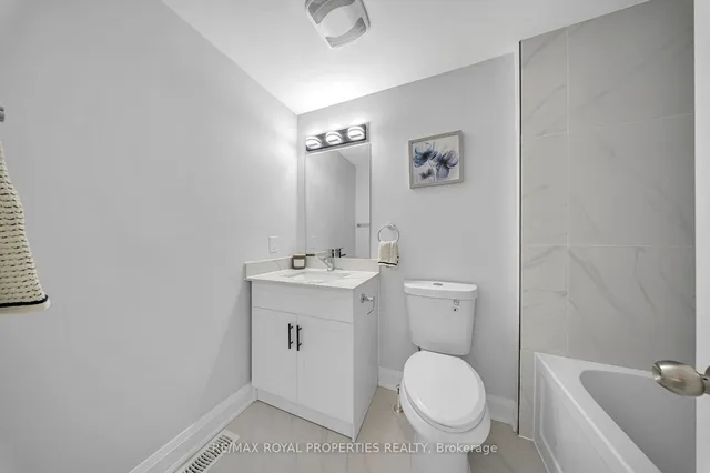 Additional image 24 of 50 Scarfair Ptwy