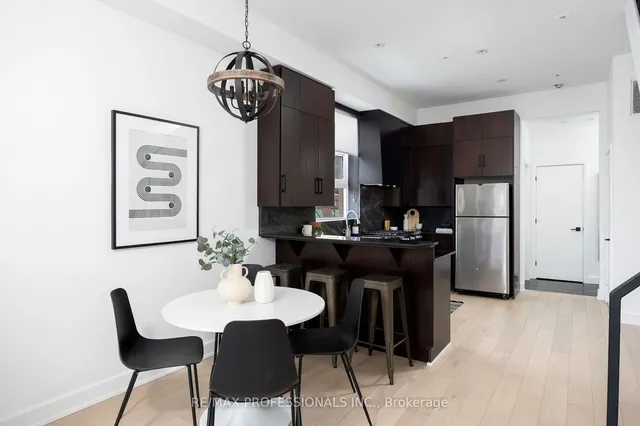 Additional image 10 of 235 Medland St Unit 207