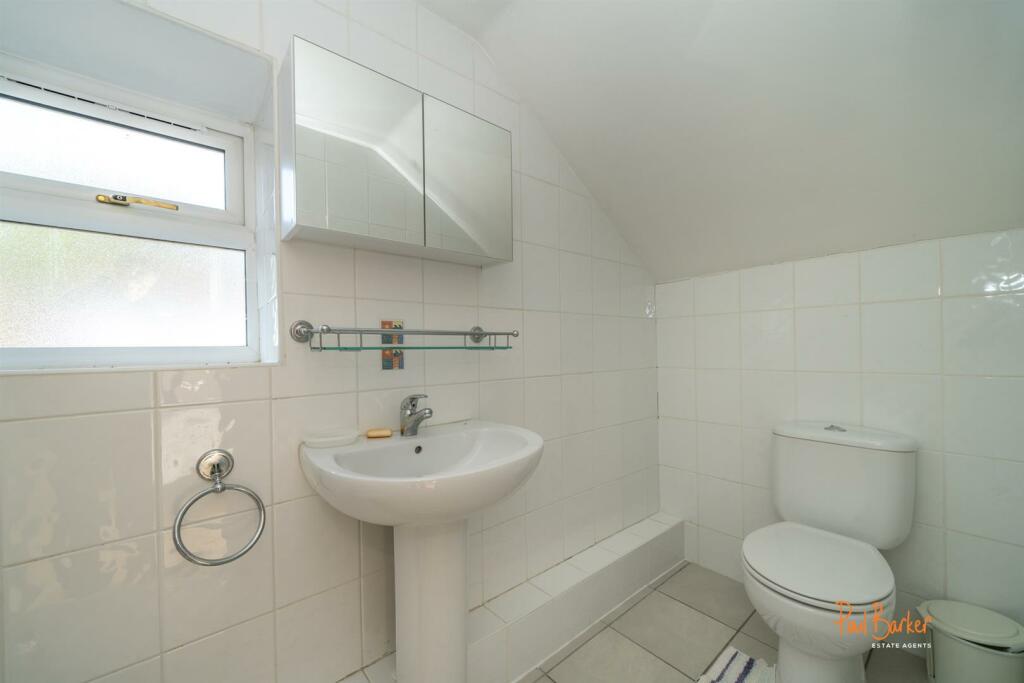 Additional image 32 of Cell Barnes Lane, St. Albans