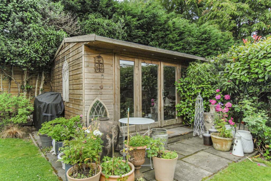 Additional image 23 of Mount Pleasant Lane, Bricket Wood, St. Albans