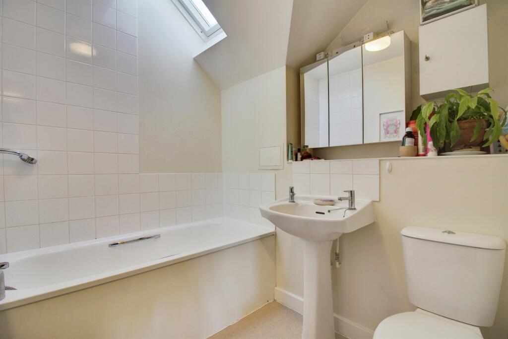 Additional image 15 of Maidensfield, Welwyn Garden City