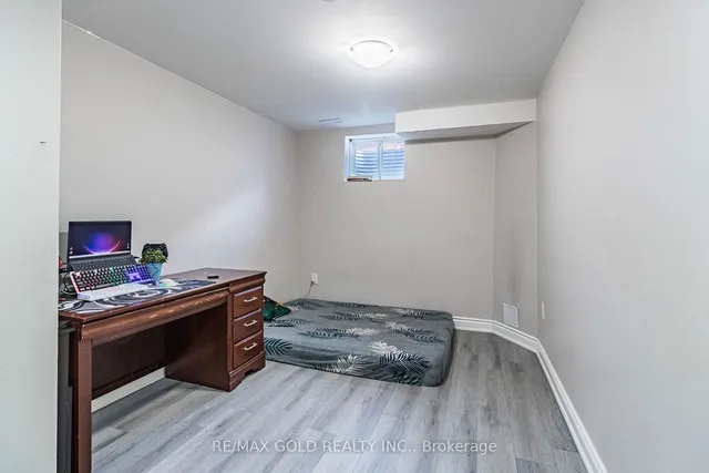 Additional image 34 of 97 Benhurst Cres
