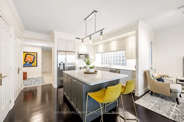 Additional image 15 of 8 Sultan St Unit 301