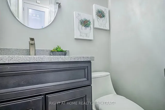 Additional image 18 of 46 L'Amoreaux Dr