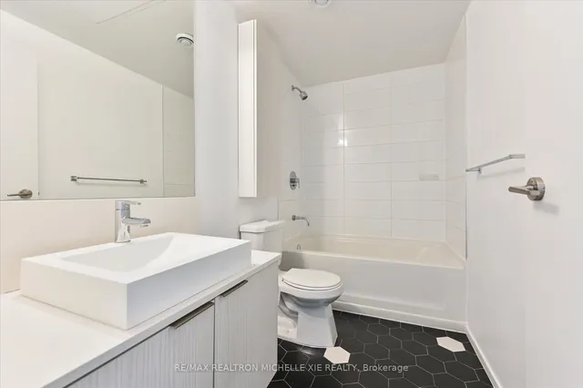 Additional image 19 of 68 Shuter St Unit 2609