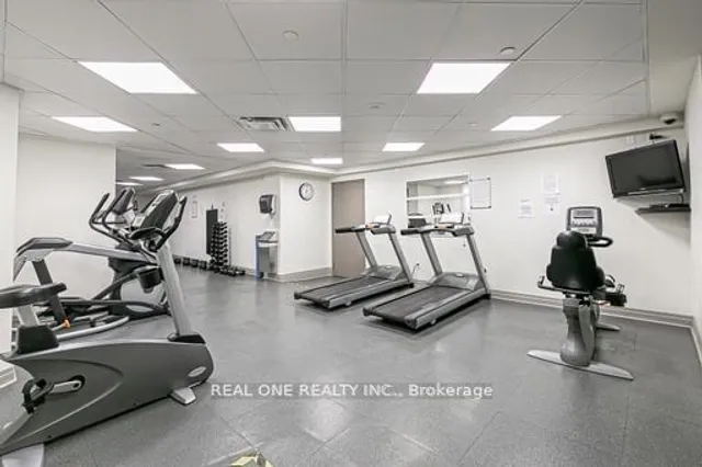 Additional image 11 of 61 HEINTZMAN St Unit 312