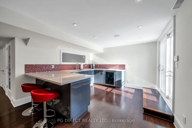 Additional image 14 of 5 Laura Ellis Crt