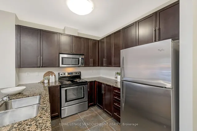 Additional image 9 of 383 Main St Unit 103