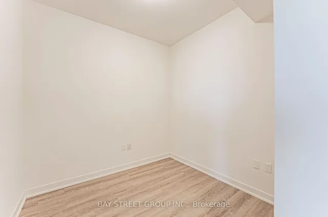 Additional image 15 of 250 Lawrence Ave Unit 526