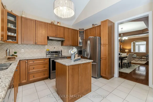 Additional image 8 of 36 Quatro Cres