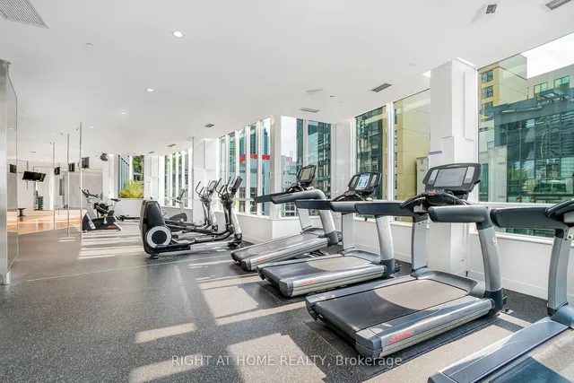 Additional image 20 of 250 Wellington St Unit 1537