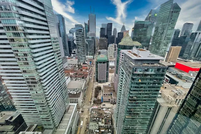 Additional image 33 of 327 King St Unit 4006