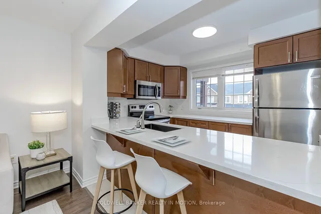 Additional image 18 of 1151 Duignan Cres