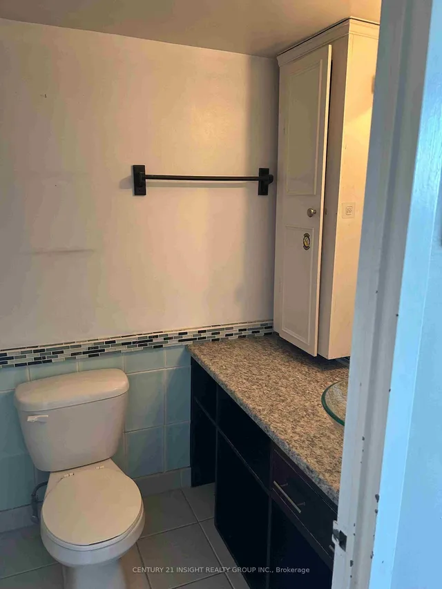 Additional image 17 of 511 The West Mall Rd Unit 1112