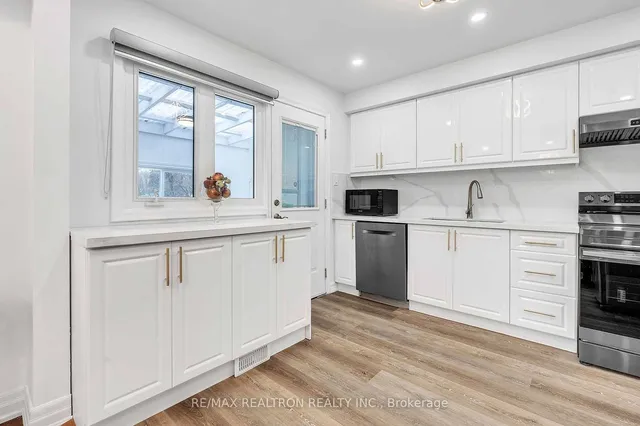 Additional image 15 of 51 Bowerbank Dr