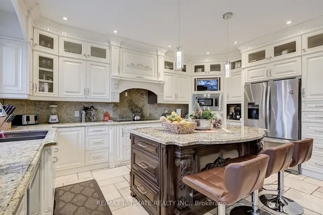 Additional image 10 of 21 Thornton Ave