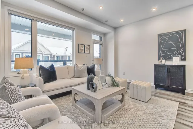 Additional image 14 of 1565 Moira Cres