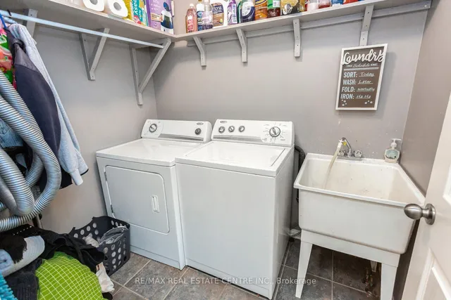 Additional image 17 of 1015 Vickerman Way