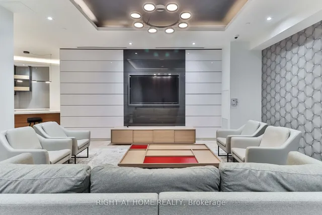 Additional image 13 of 159 Wellesley St Unit 406