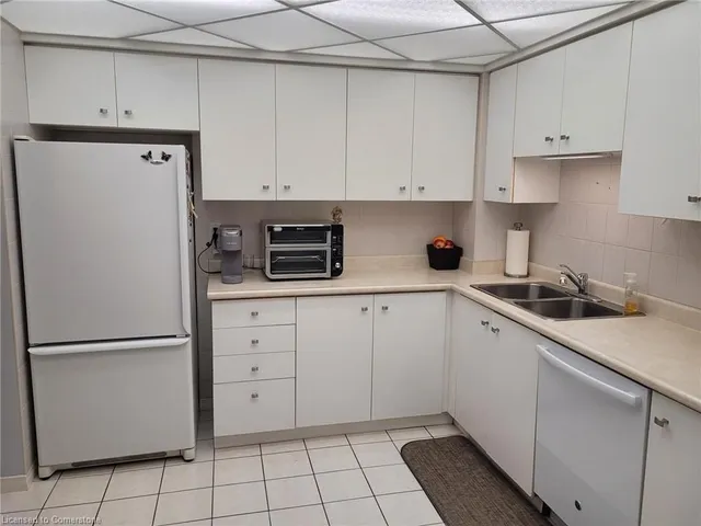 Additional image 9 of 495 Highway 8 Unit 404