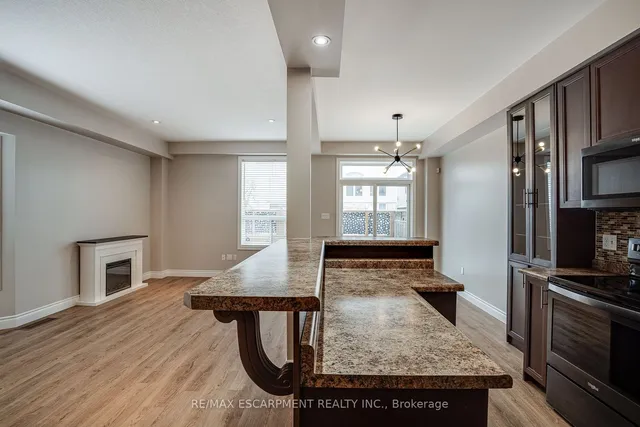 Additional image 13 of 24 Marina Point Cres