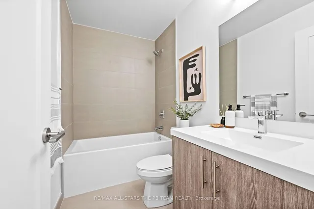 Additional image 30 of 286 Main St Unit 411