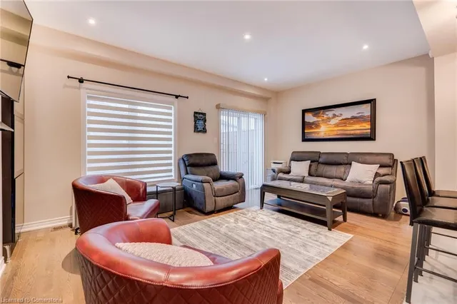 Additional image 8 of 162 Westbank Trail