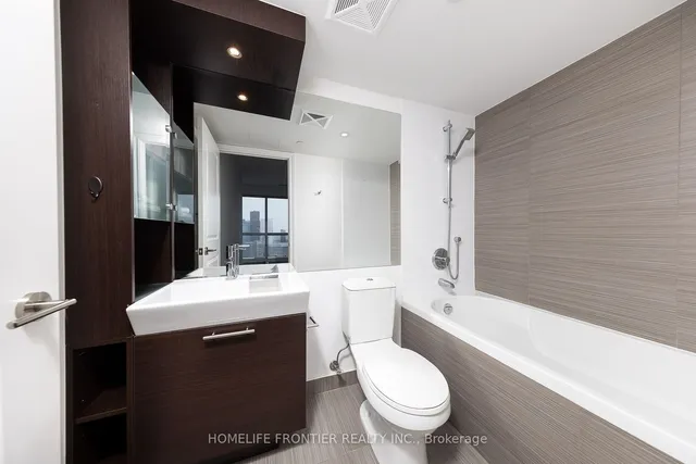 Additional image 20 of 386 Yonge St Unit 5609