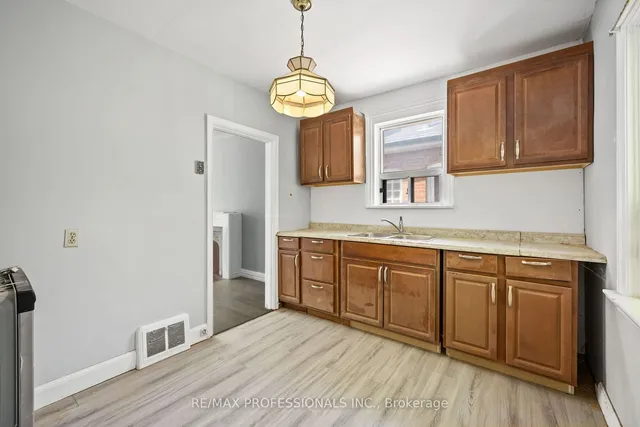 Additional image 8 of 34 Dixon Rd