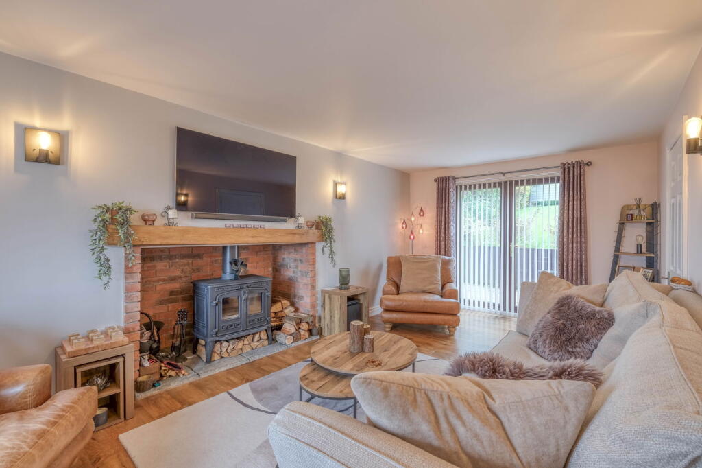 Additional image 29 of Valley Close, Callow Hill, Redditch B97 5YY