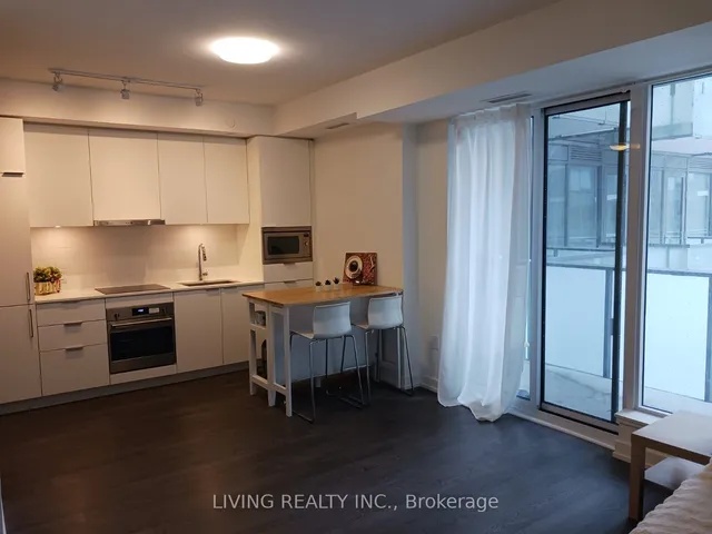 7 Golden Lion Hts Unit N433