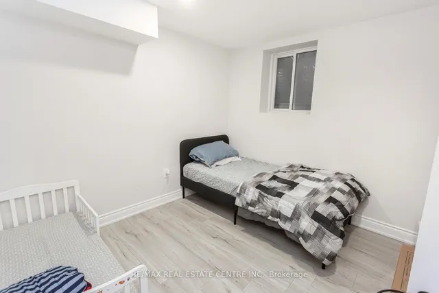 Additional image 36 of 1015 Vickerman Way