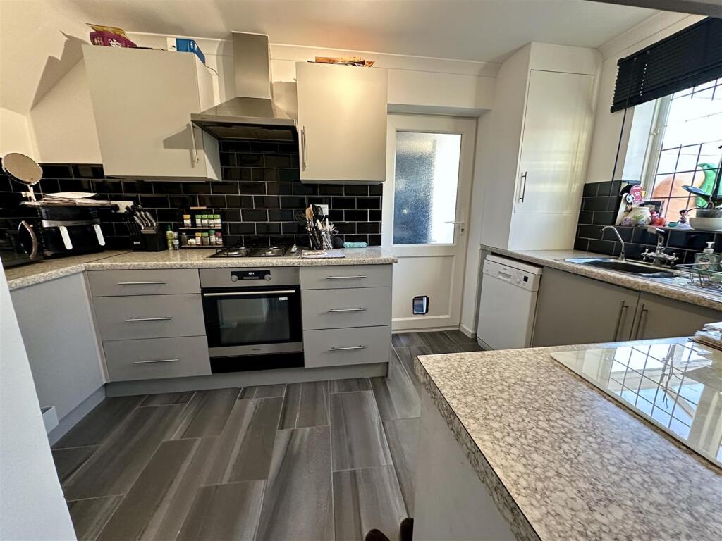 Additional image 10 of Avon Crescent, Alcester