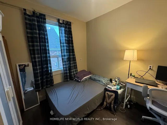 Additional image 11 of 61 Broadway Ave